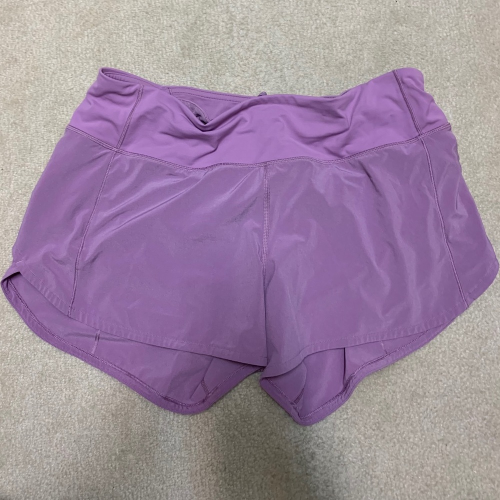 Lululemon shorts 8 tall 4’